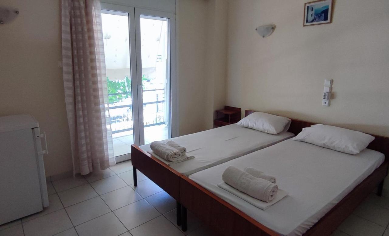 Περσεφονη Hotel Kamena Vourla Exterior photo